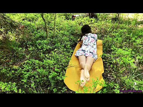 ❤️ Тиндердегі бейтаныс адам менің кискамды мастурбациялайды және орманда құмарланып жүреді ️ Порно vk бойынша порно kk.pornochaturbate.ru ❌️❤